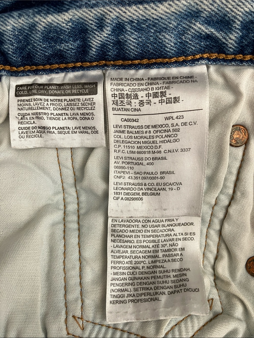 Rare Levi’s White Oak Cone Denim 501 Original Fit Jeans - Picture 7 of 9